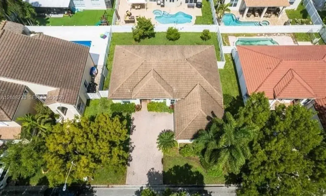 3 bedroom 2 bath Residential for sale at 5333 SW 34th Ave, Hollywood FL 33312