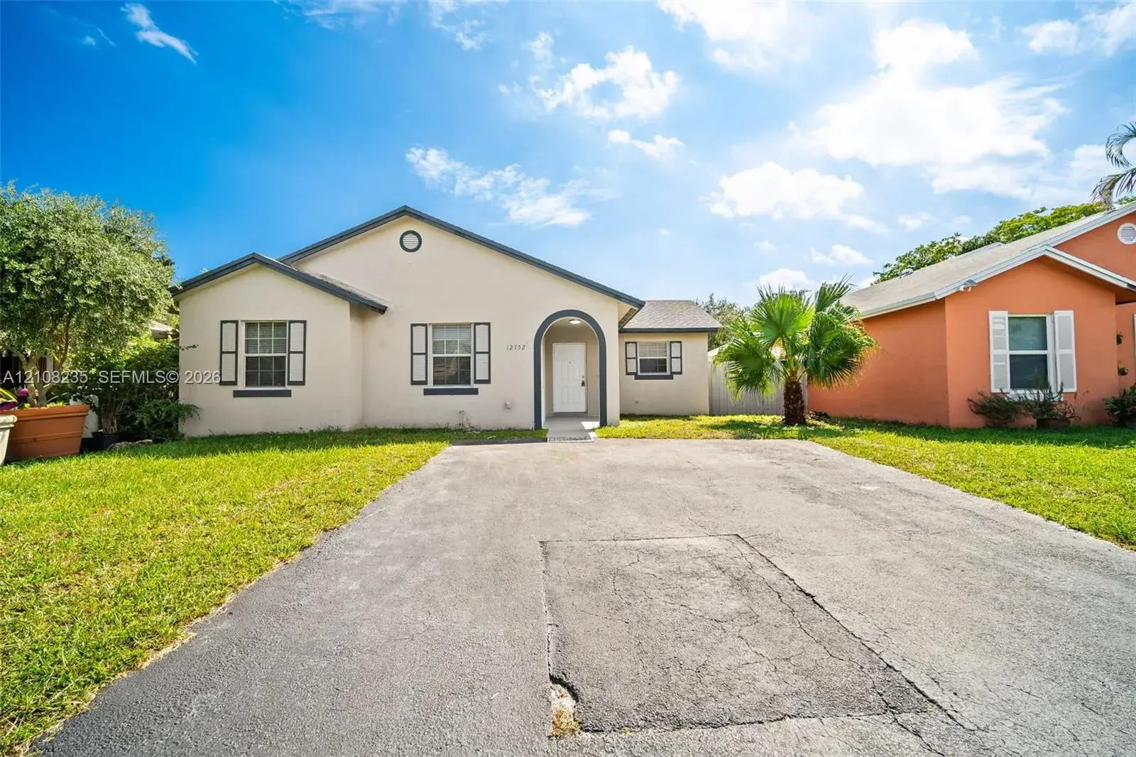 3 bedroom 2 bath Residential for sale at 12752 SW 250th Ter, Homestead FL 33032