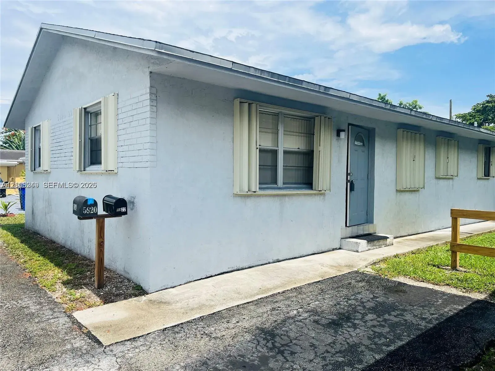 2 bedroom 1 bath Residential Lease for rent at 5920 Garfield St, Hollywood FL 33021