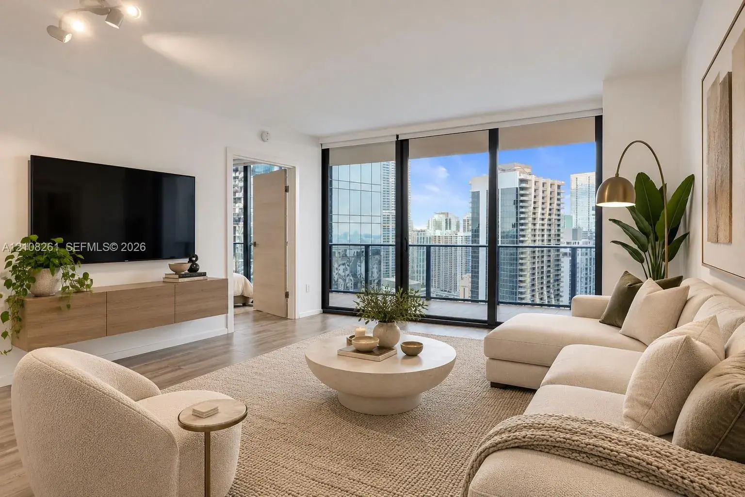 1 bedroom 1 bath Residential for sale at 801 S Miami Ave # 3903, Miami FL 33130