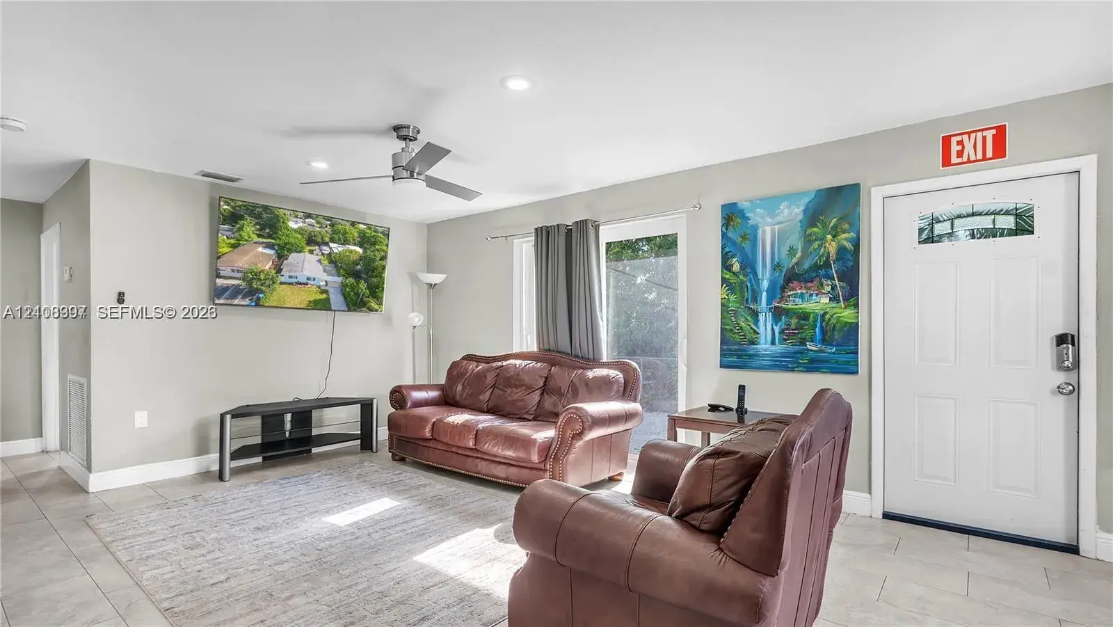 5625 Taylor St, Hollywood FL 33021