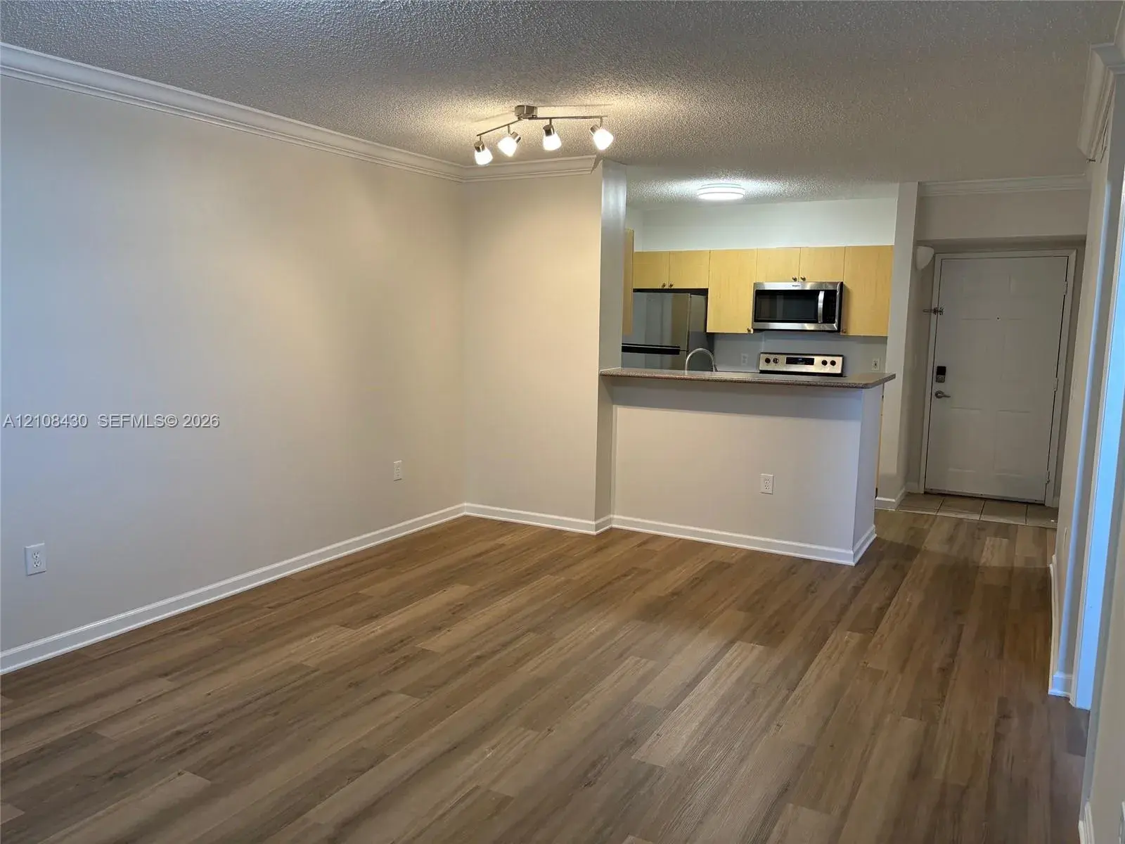 1919 Van Buren St # 219A, Hollywood FL 33020