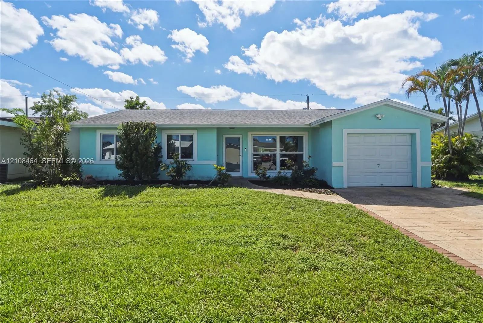 3 bedroom 2 bath Residential for sale at 11460 NW 35th Pl, Sunrise FL 33323
