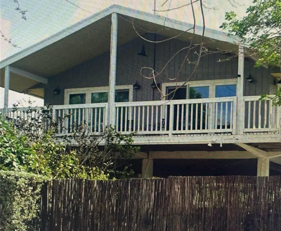 385 Orange Avenue, Marathon FL 33050