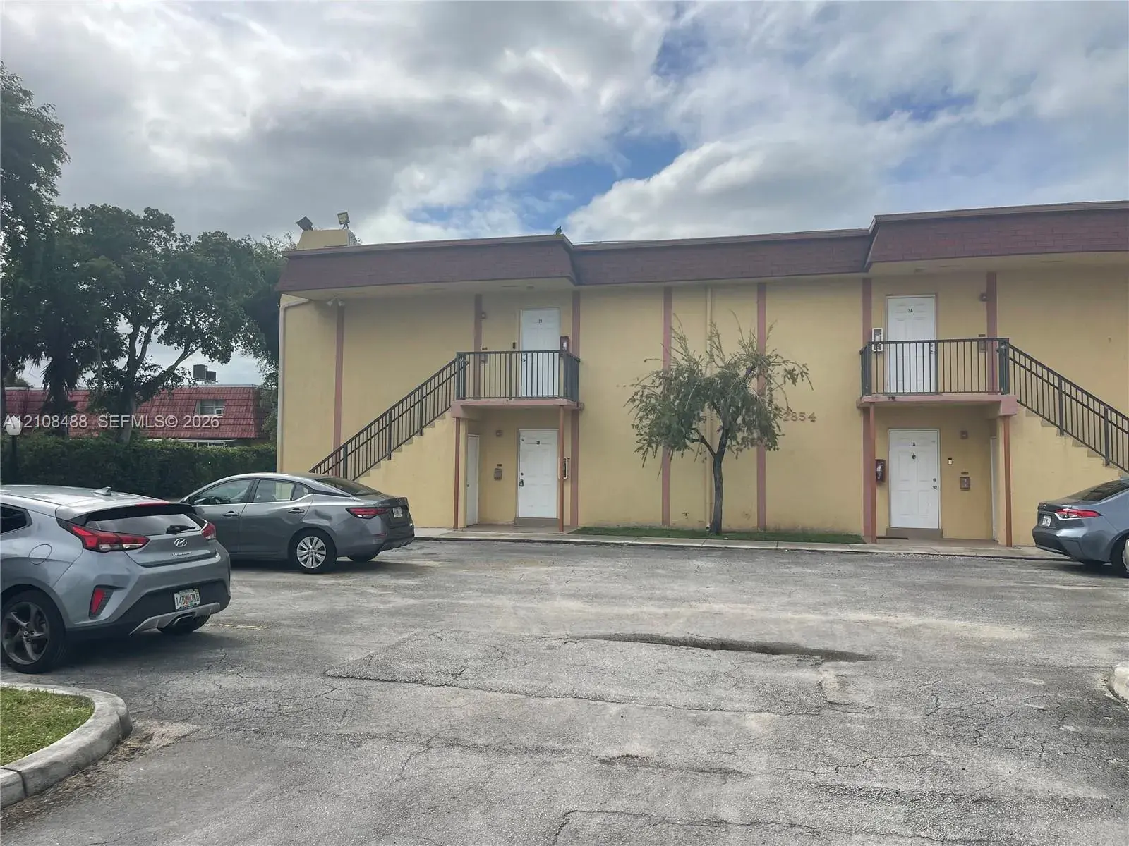 1 bedroom 1 bath Residential for sale at 2854 NW 55th Ave # 1B, Lauderhill FL 33313