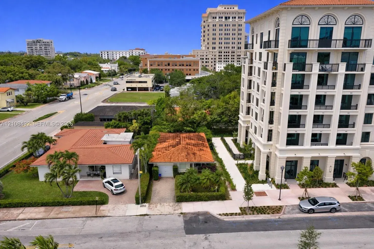 Commercial Sale for sale at 345 Malaga Ave, Coral Gables FL 33134