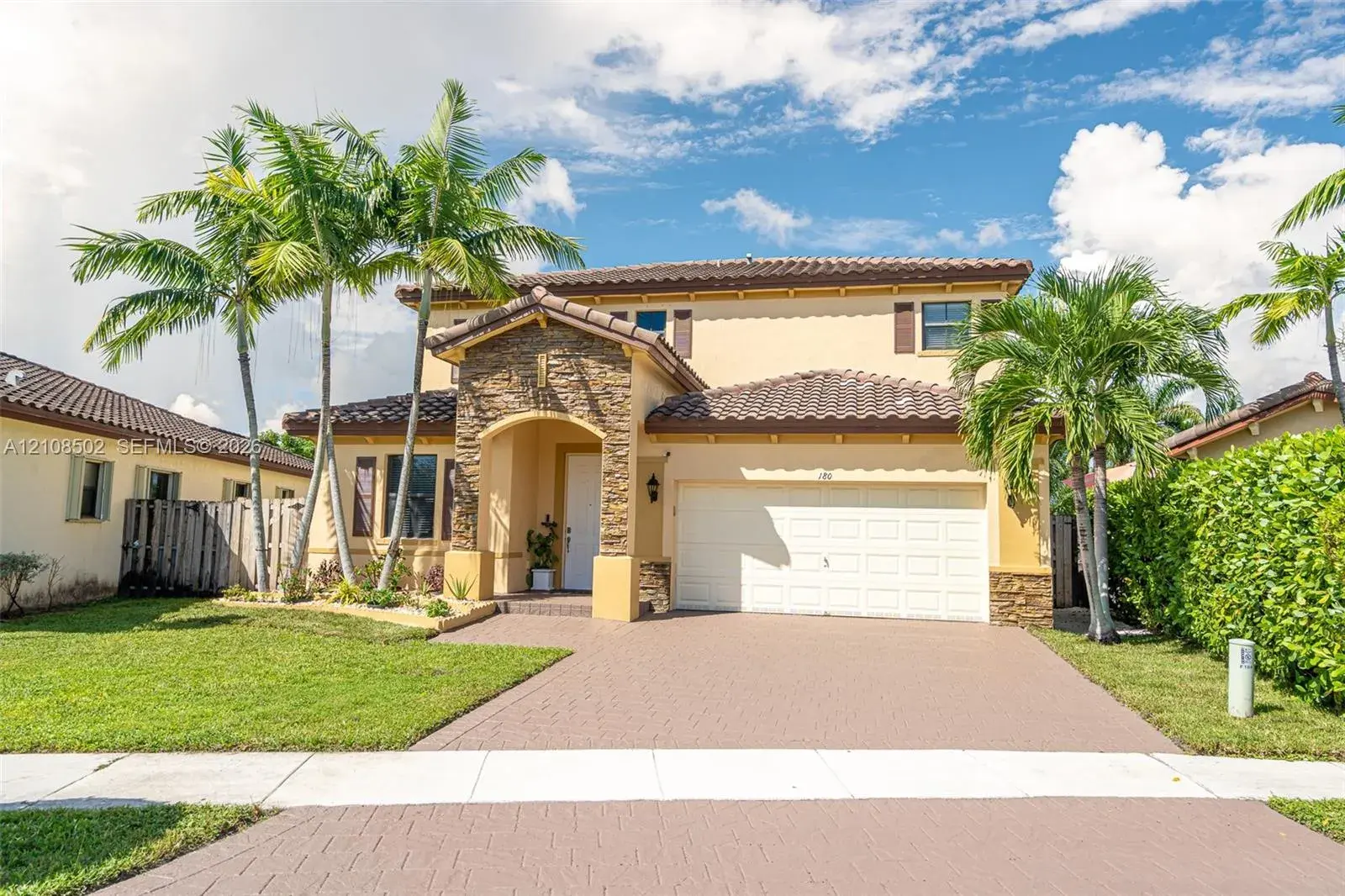 180 NE 26th Ave, Homestead FL 33033