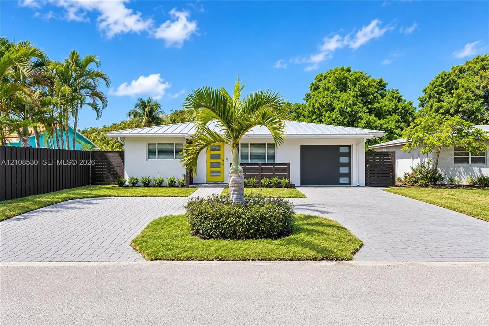 3 bedroom 2 bath Residential for sale at 3530 NE 13th Ave, Oakland Park FL 33334