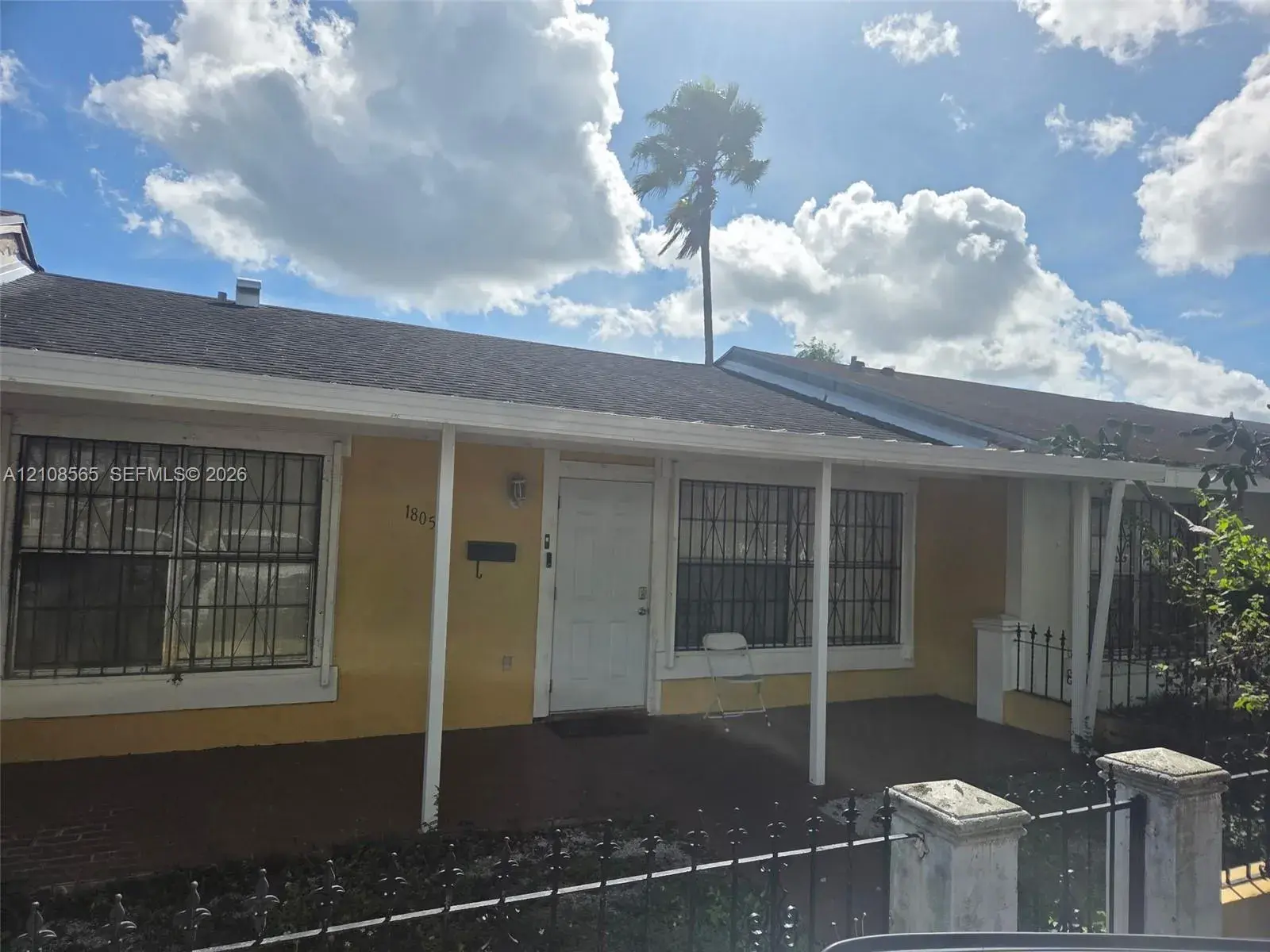 2 bedroom 2 bath Residential for sale at 18051 NW 41st Pl, Miami Gardens FL 33055