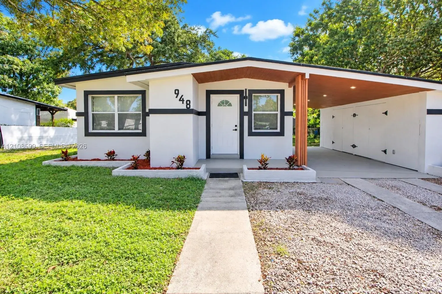 3 bedroom 1 bath Residential for sale at 948 NW 14th Ct, Fort Lauderdale FL 33311