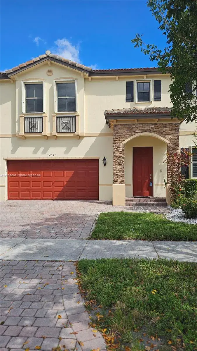 3 bedroom 2 bath Residential for sale at 24041 SW 114th Pl, Homestead FL 33032