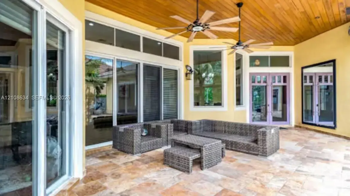 1475 SW 157th Ave, Pembroke Pines FL 33027
