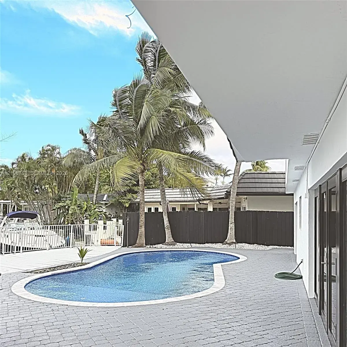 2445 SE 8th St, Pompano Beach FL 33062