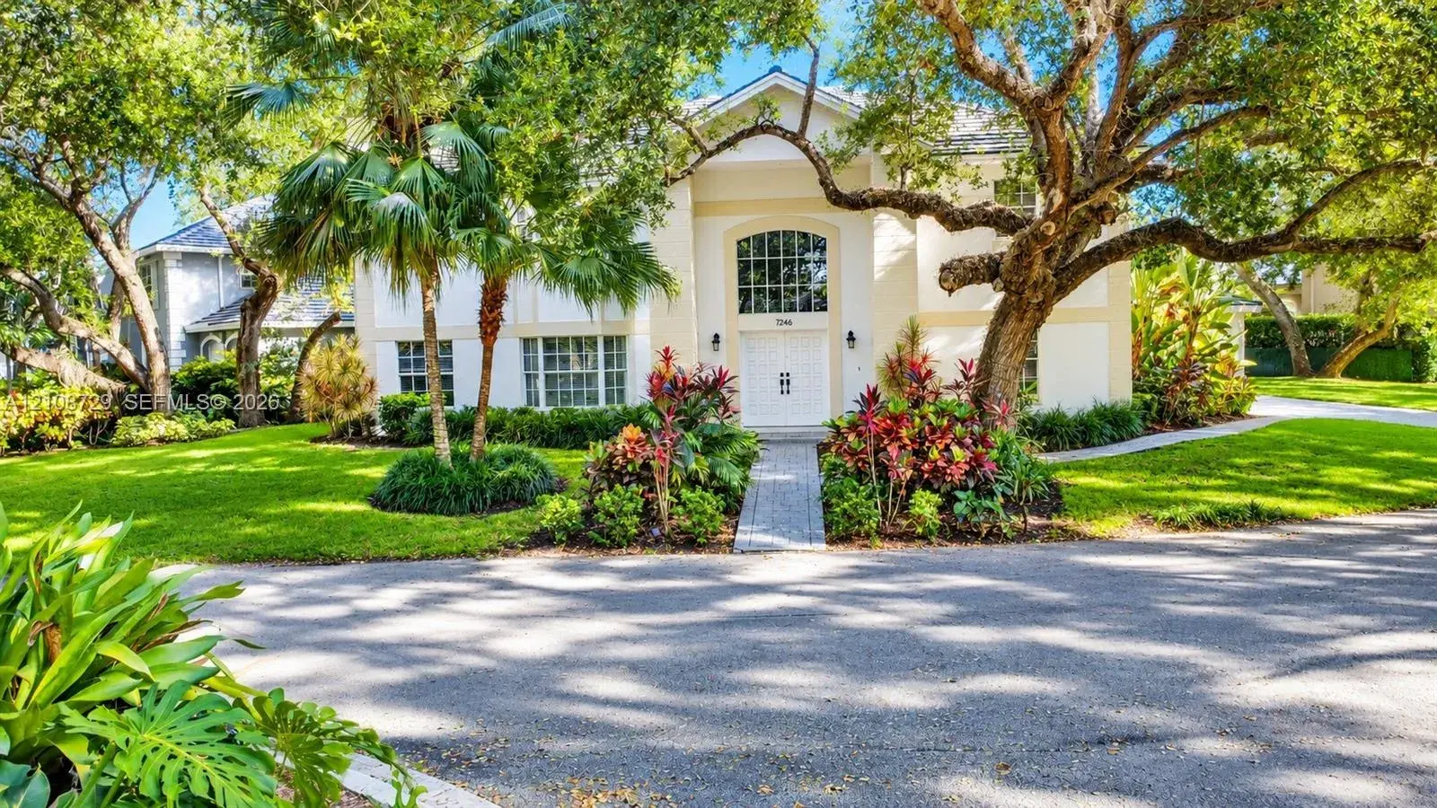 4 bedroom 3 bath Residential for sale at 7246 SW 146th St Cir, Palmetto Bay FL 33158