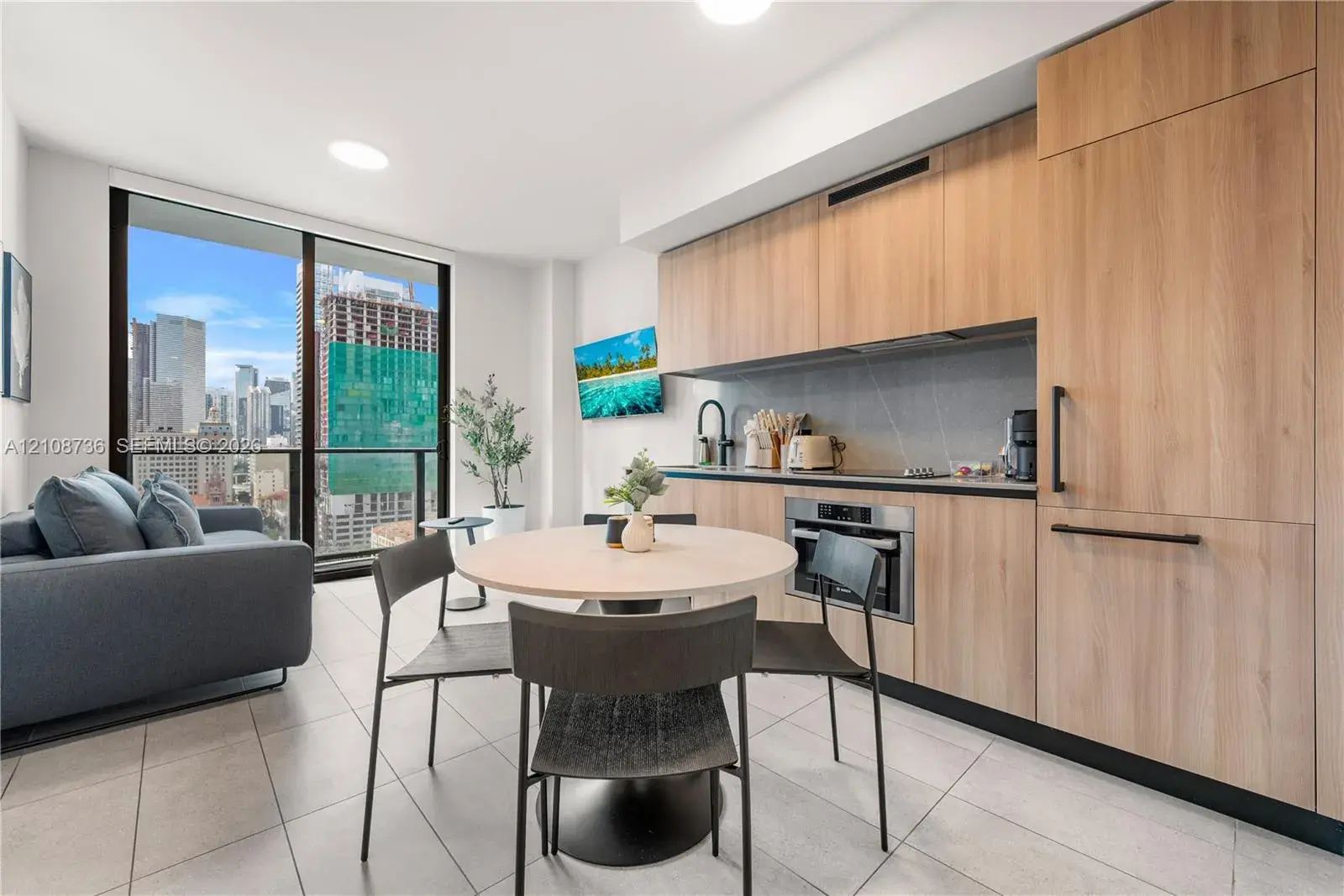 1 bedroom 2 bath Residential for sale at 121 NE 5th St # 1602, Miami FL 33132