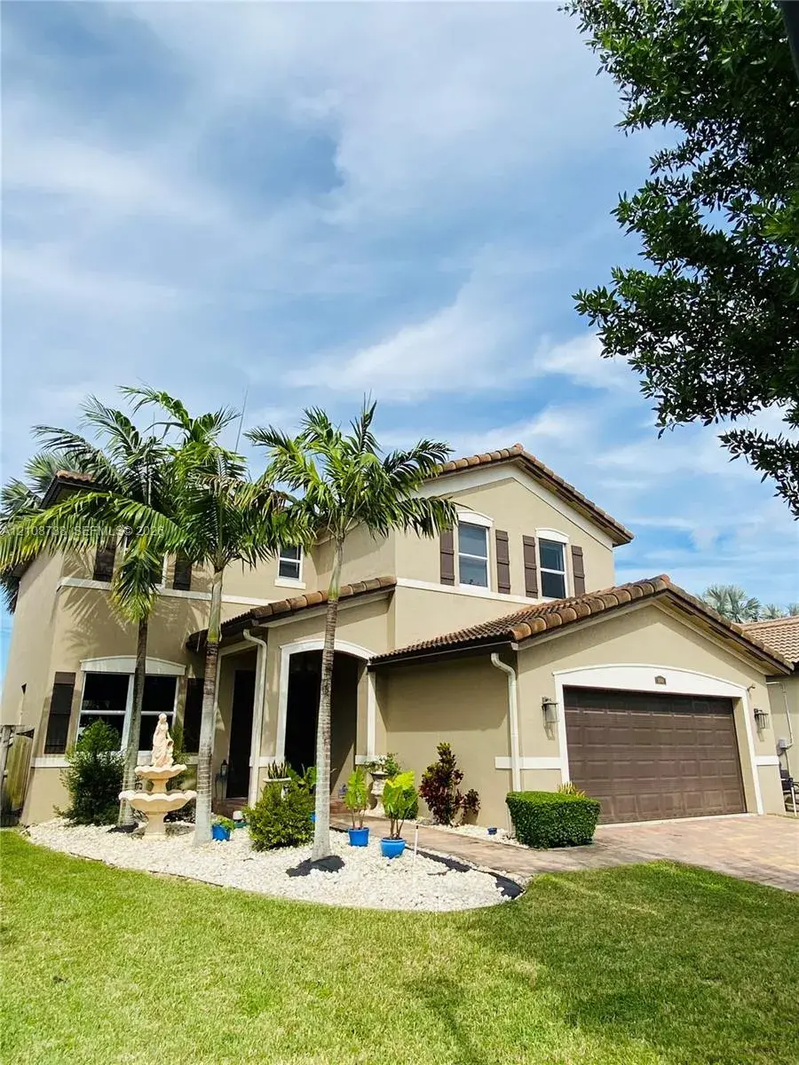 5 bedroom 4 bath Residential for sale at 11901 SW 248th Ter, Homestead FL 33032