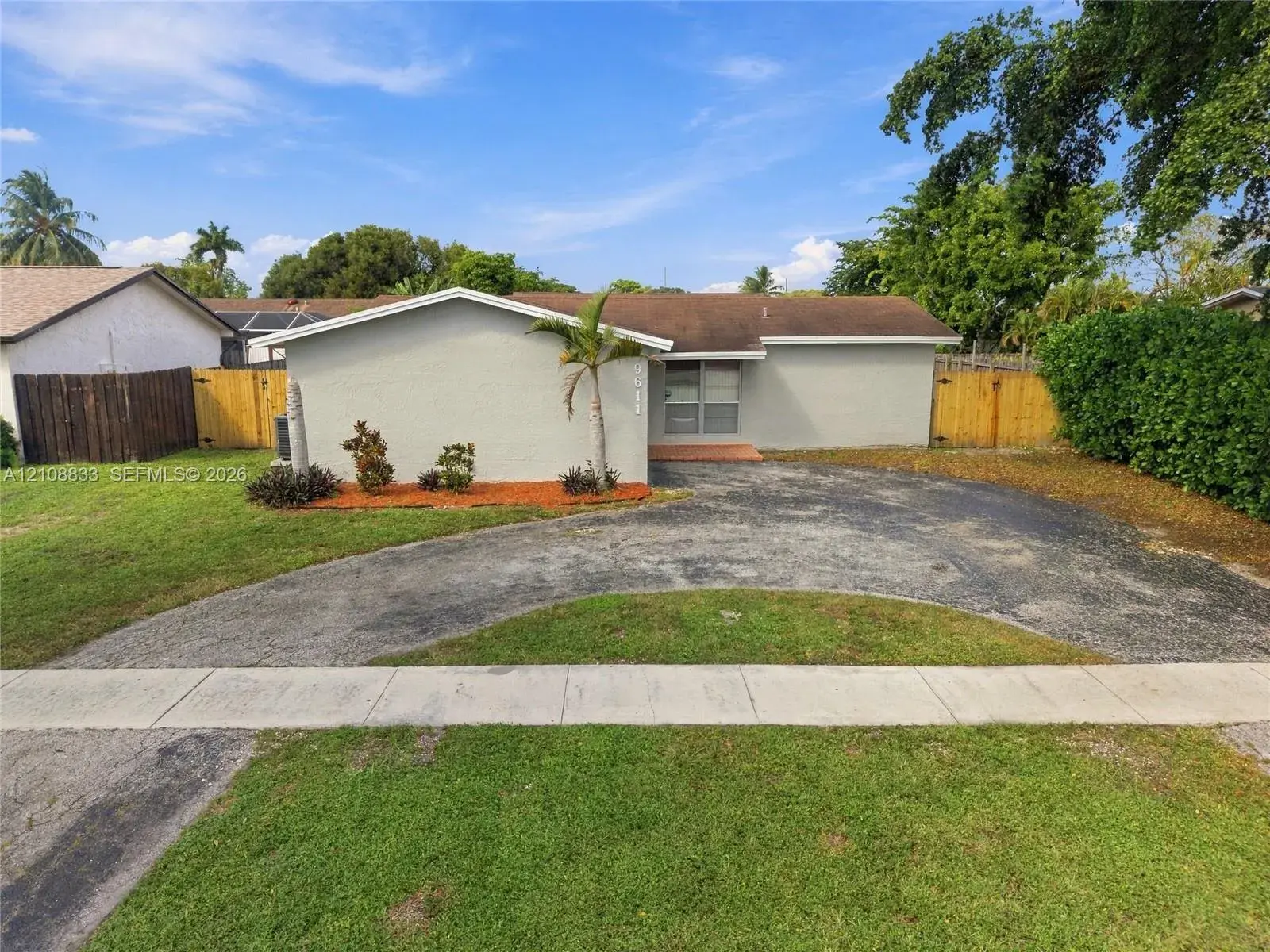 4 bedroom 2 bath Residential for sale at 9611 Johnson St, Pembroke Pines FL 33024
