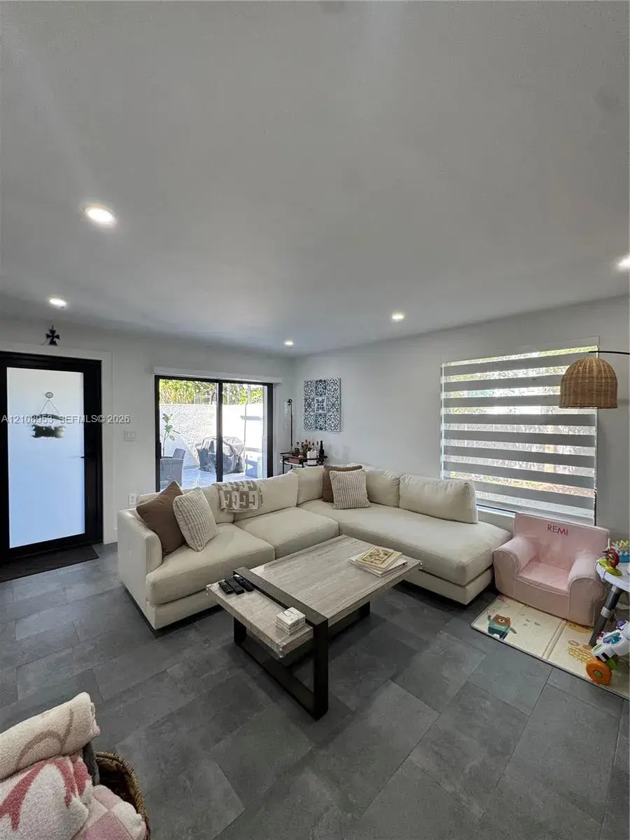 4700 SW 67th Ave # P19, Miami FL 33155