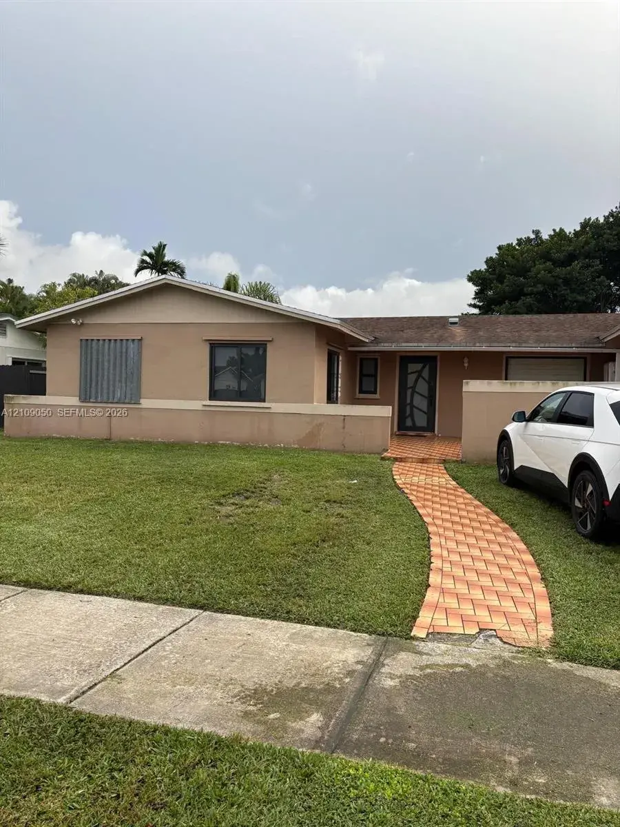 4 bedroom 2 bath Residential for sale at 12054 SW 117th Ter, Miami FL 33186
