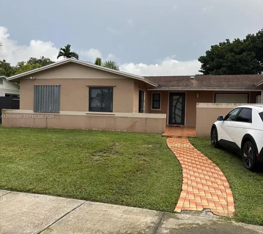 12054 SW 117th Ter, Miami FL 33186