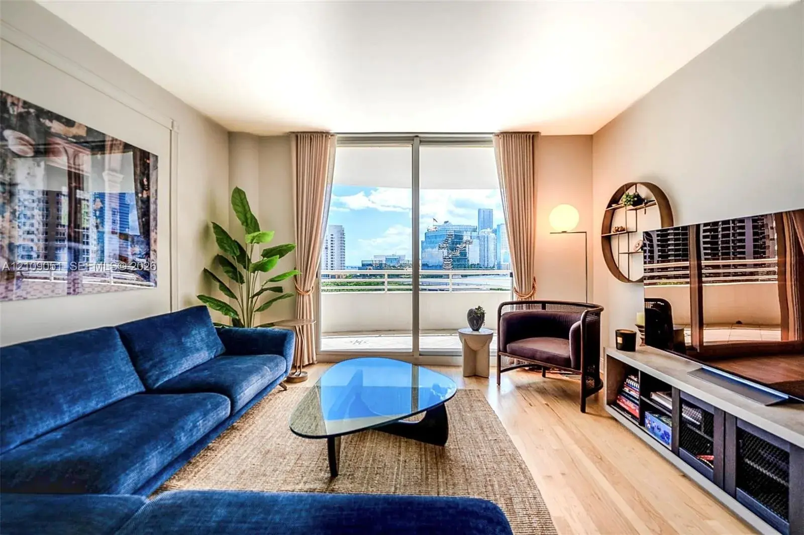 2 bedroom 2 bath Residential for sale at 888 Brickell Key Dr # 903, Miami FL 33131