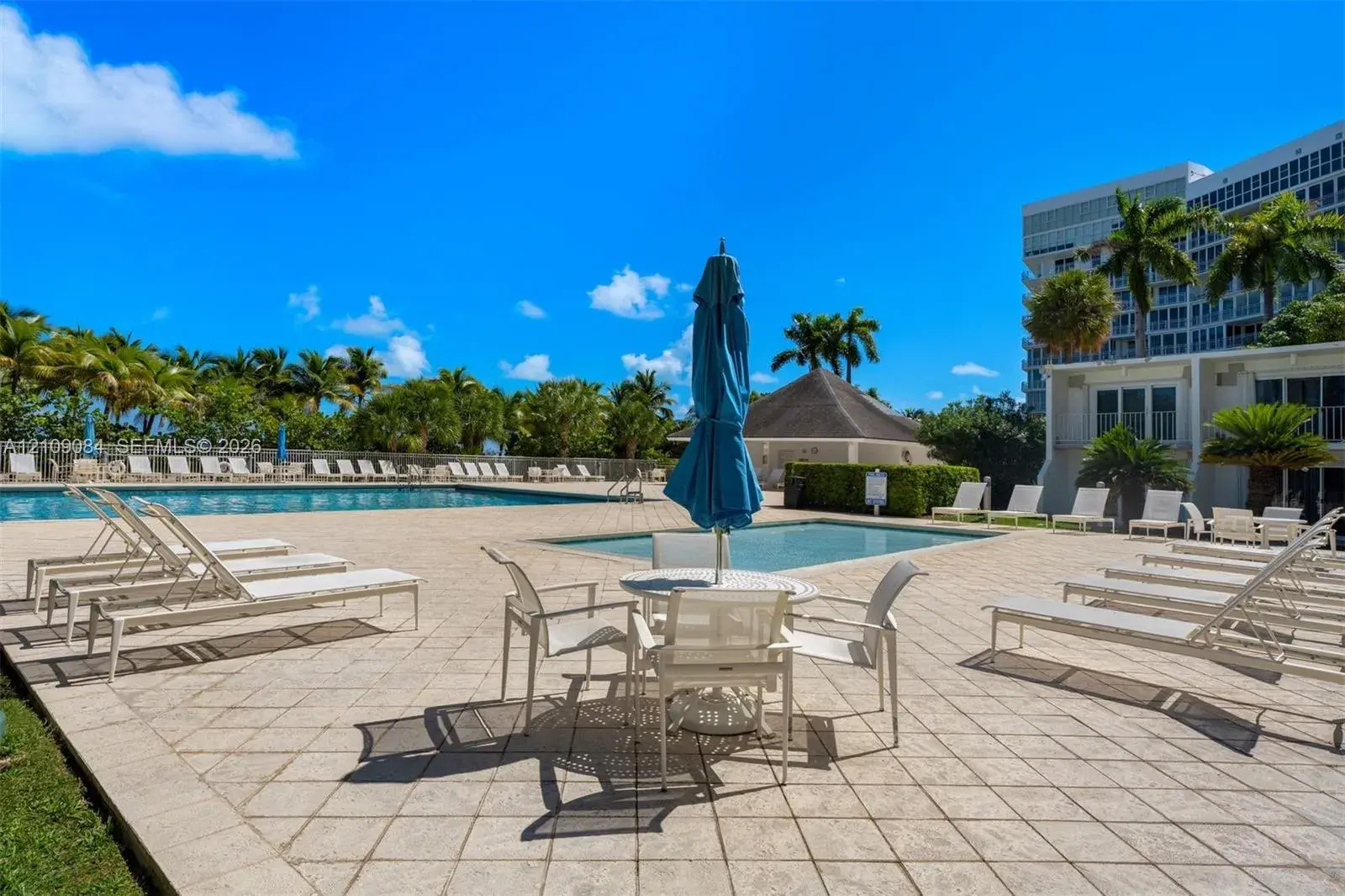 881 Ocean Dr # 23C, Key Biscayne FL 33149