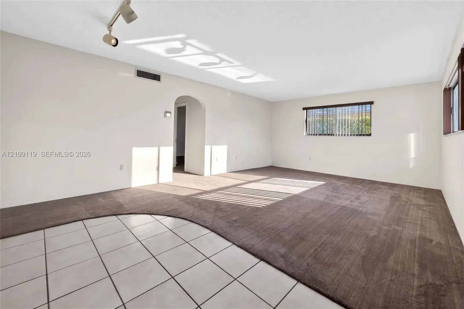 445 NW 202nd Ter, Miami Gardens FL 33169