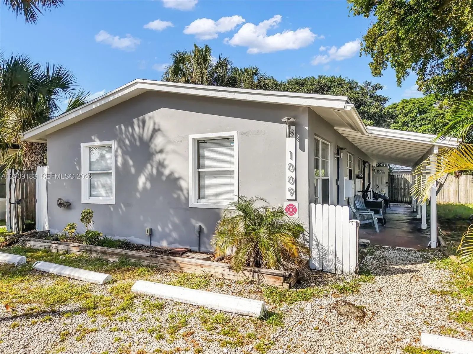 1009 NE 17th Ct, Fort Lauderdale FL 33305
