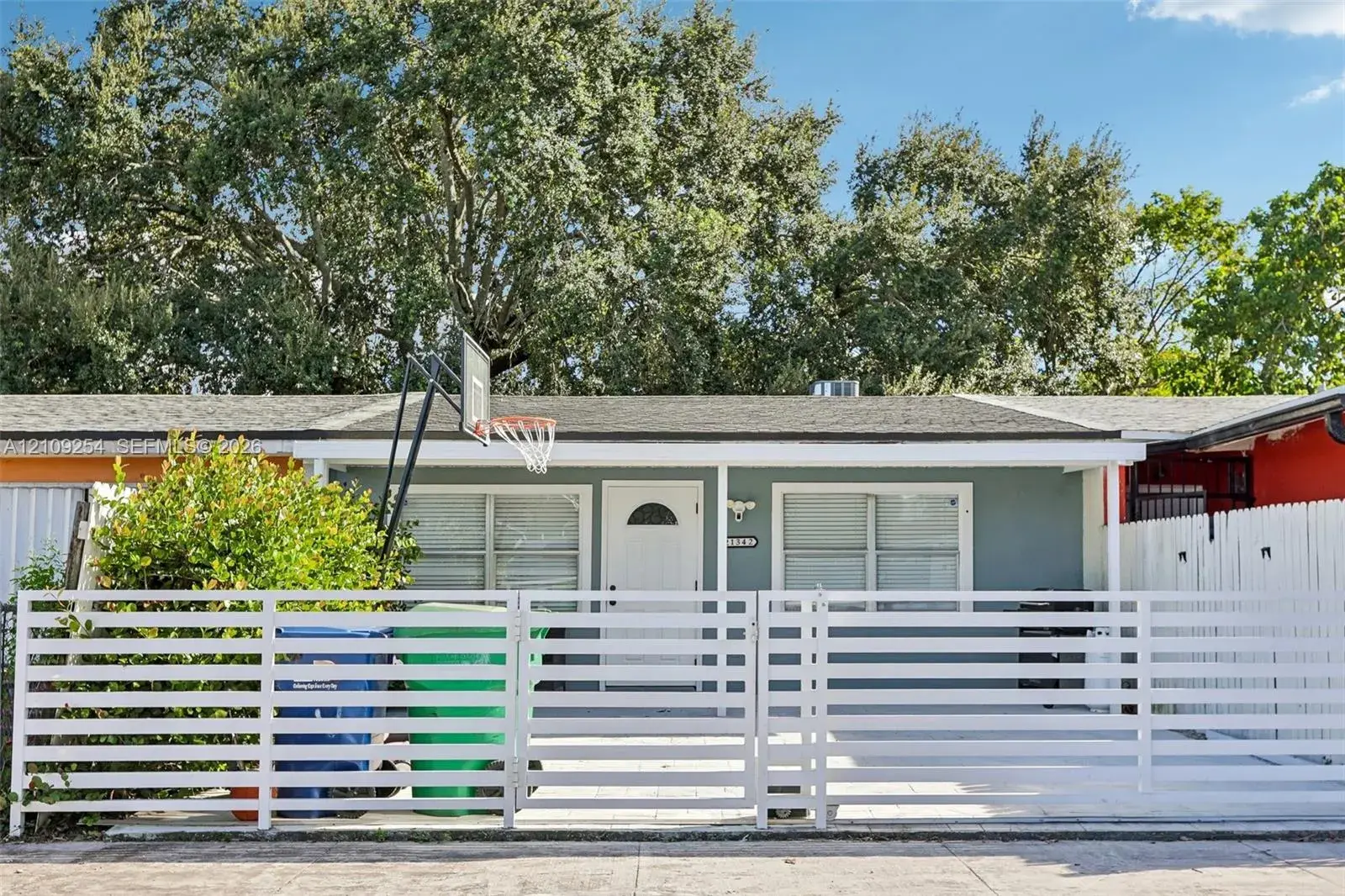 3 bedroom 1 bath Residential for sale at 21342 NW 40th Cir Ct, Miami Gardens FL 33055