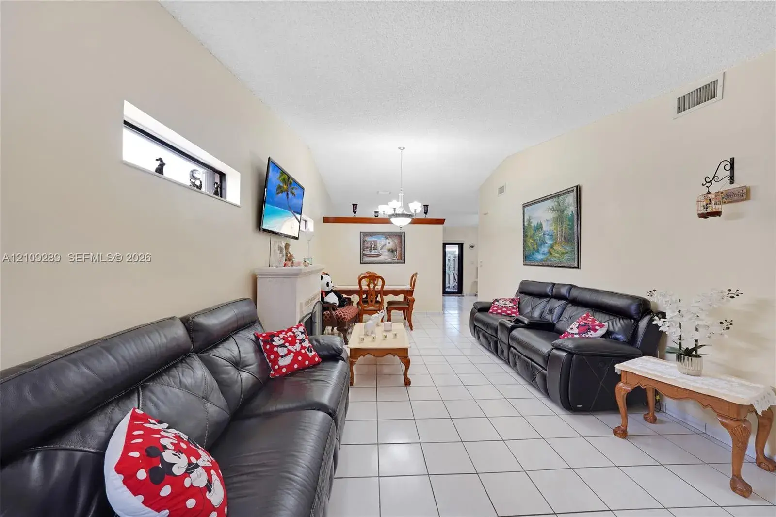 10241 NW 125th St, Hialeah Gardens FL 33018