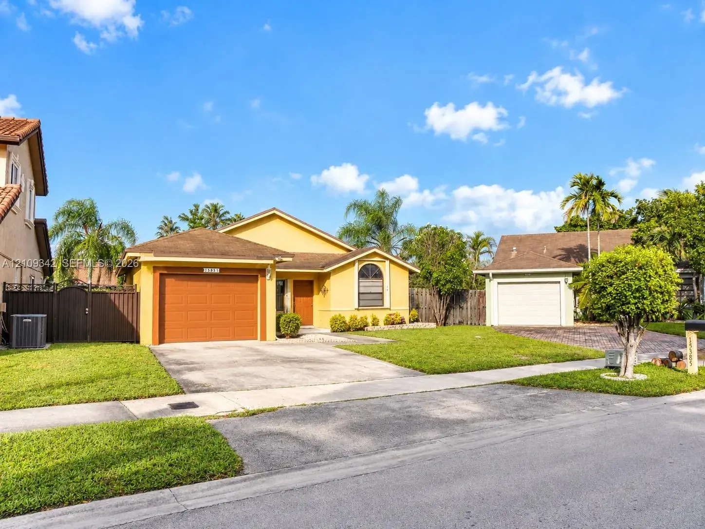 15385 SW 57th Ter, Miami FL 33193