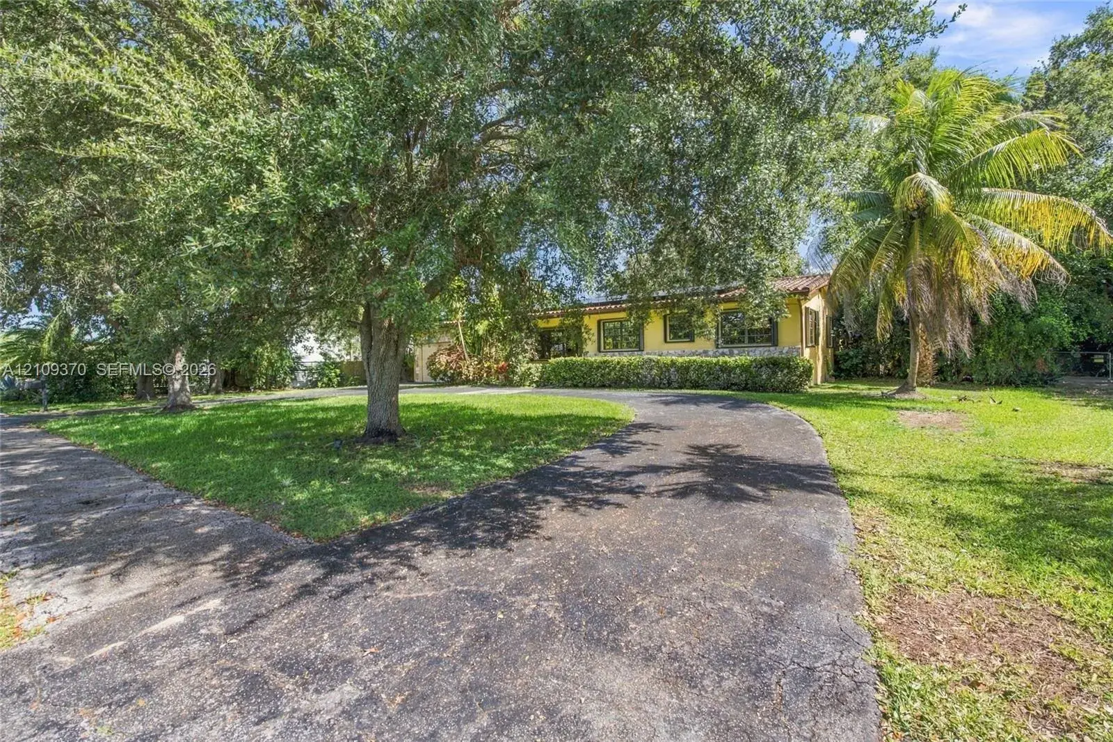 6445 SW 99th Ave, Miami FL 33173