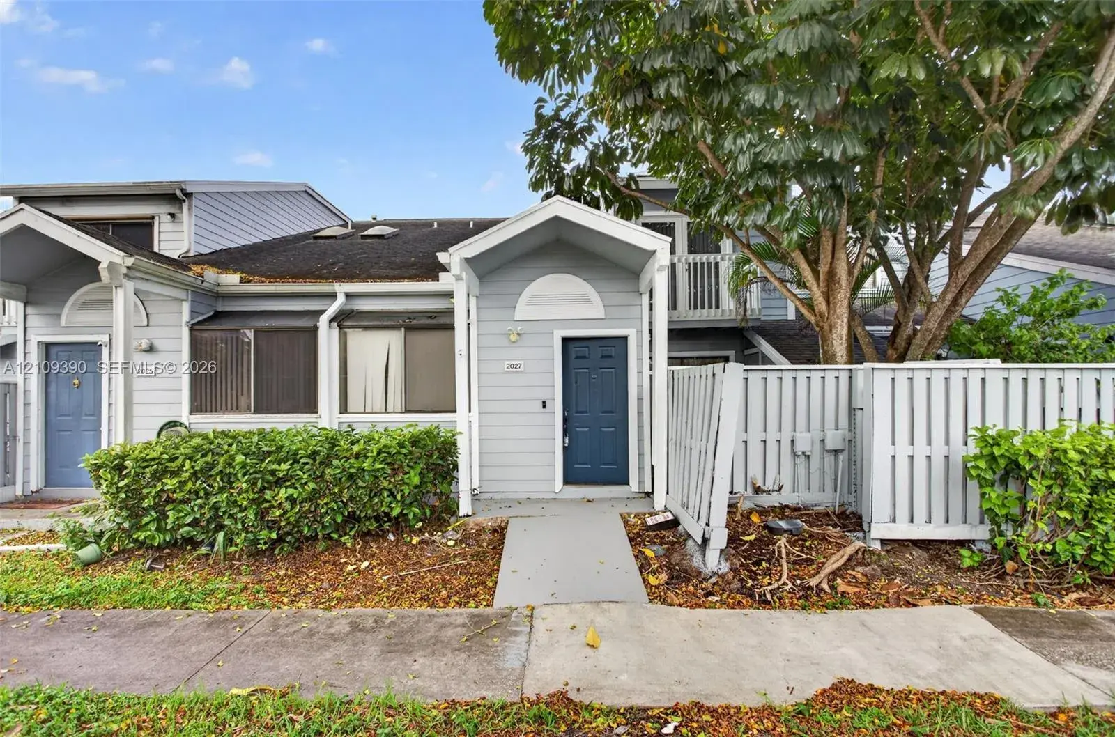 3 bedroom 2 bath Residential for sale at 2027 Winners Cir, North Lauderdale FL 33068