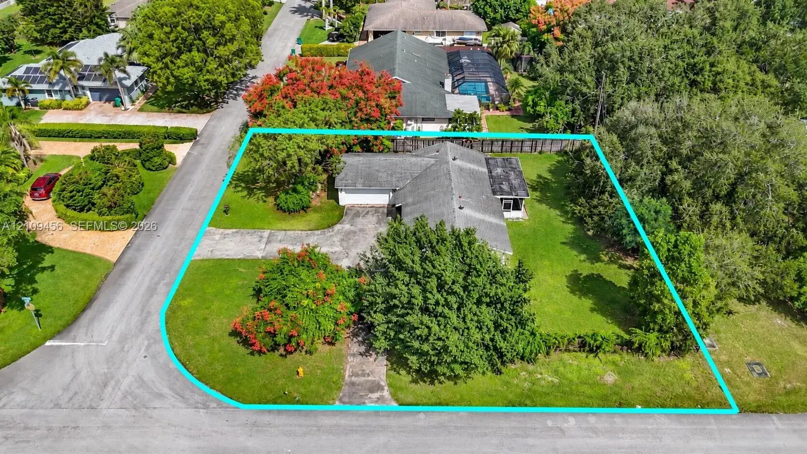 3 bedroom 2 bath Residential for sale at 27541 SW 167th Ct, Homestead FL 33031