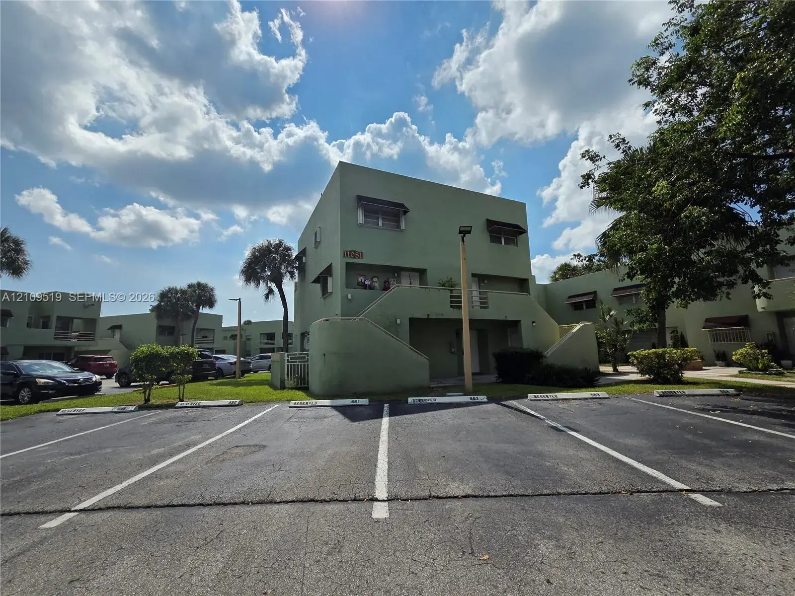 2 bedroom 2 bath Residential for sale at 11081 NW 7th St # 14, Miami FL 33172