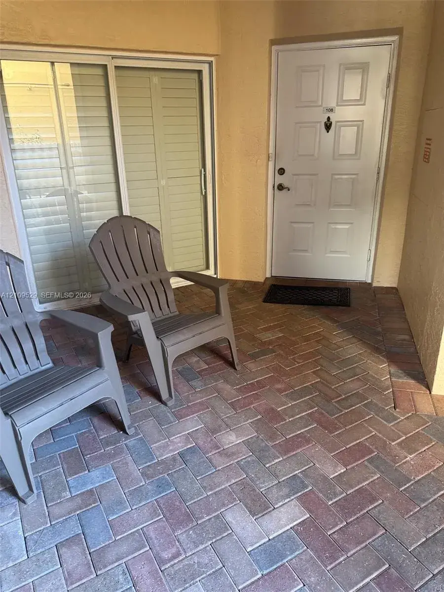 2 bedroom 2 bath Residential for sale at 7775 Yardley Dr # 108, Tamarac FL 33321