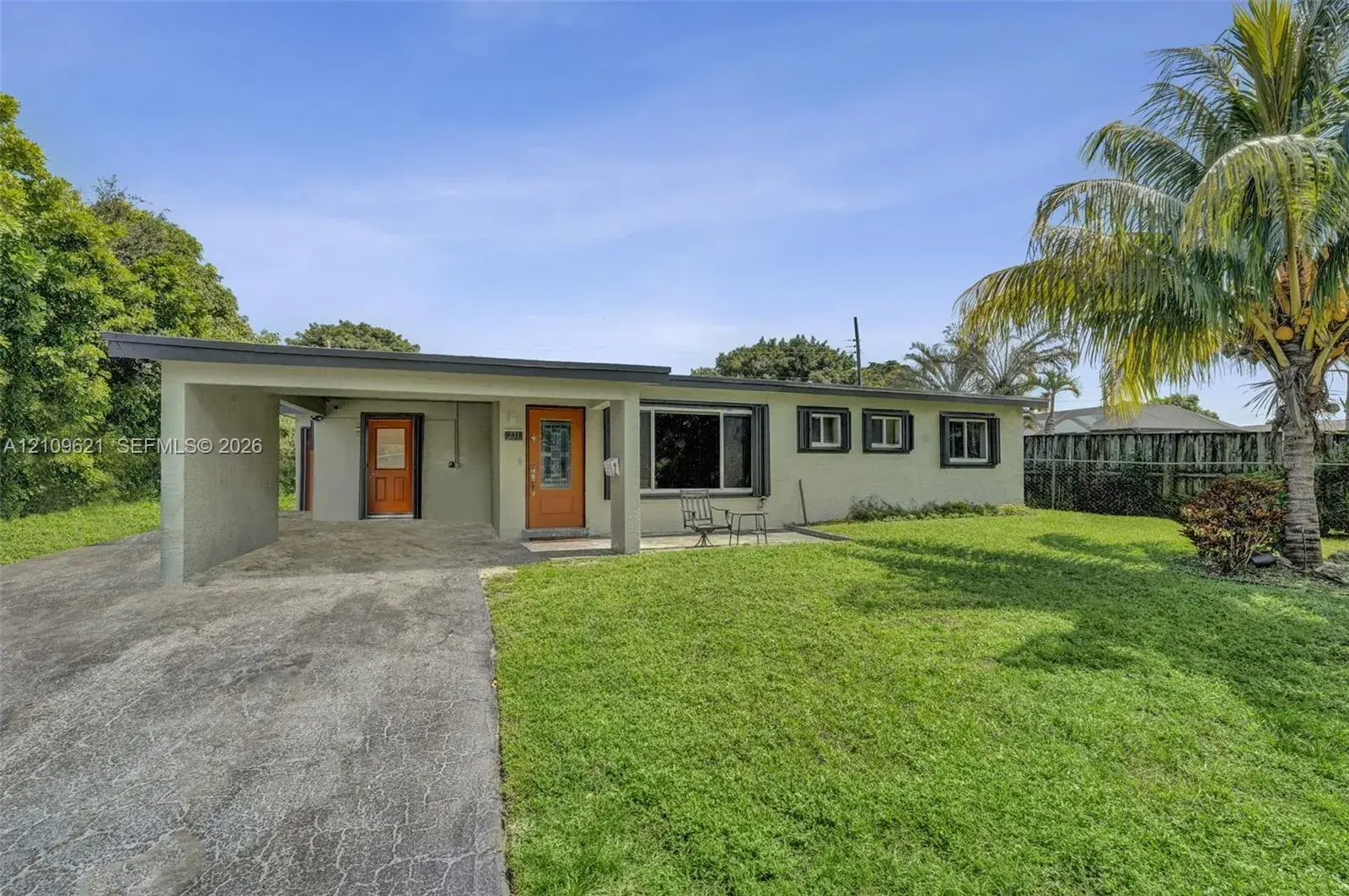 231 SW 64th Way, Pembroke Pines FL 33023
