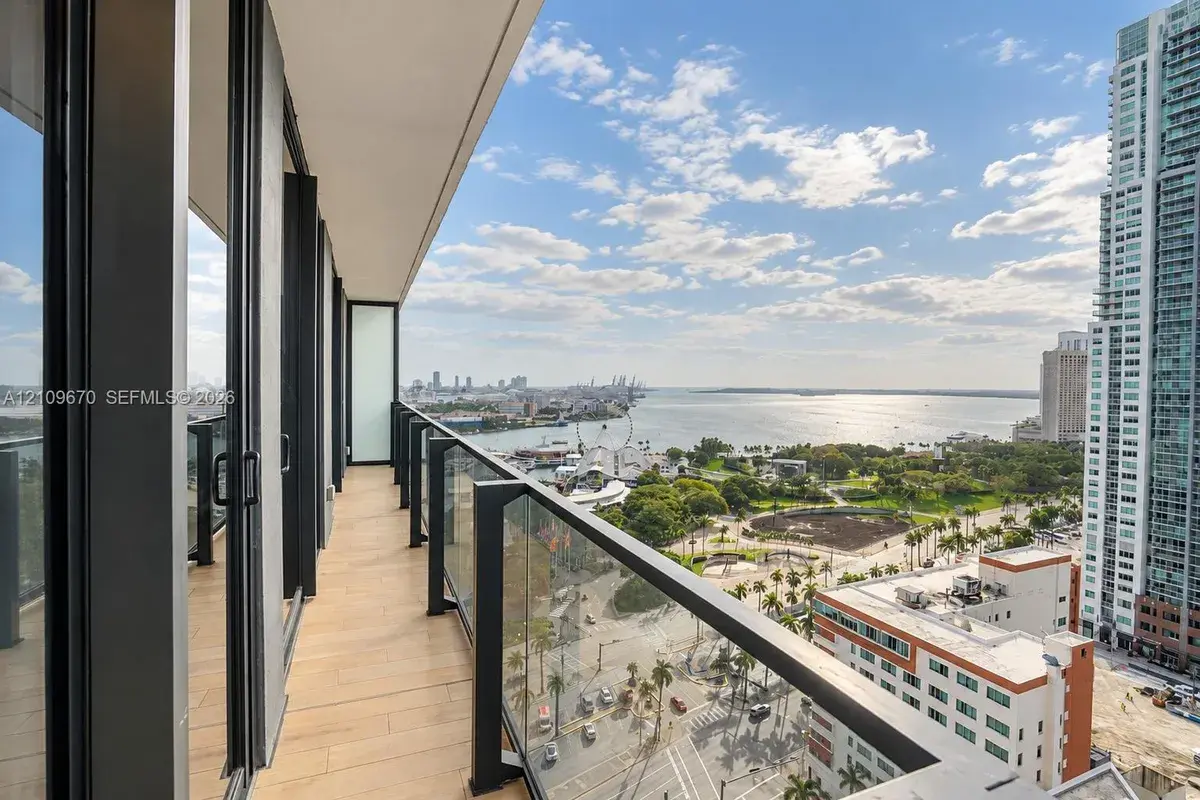 398 NE 5th St # 1617, Miami FL 33132