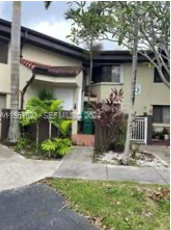 2 bedroom 2 bath Residential for sale at 9687 SW 138th Ave, Miami FL 33186