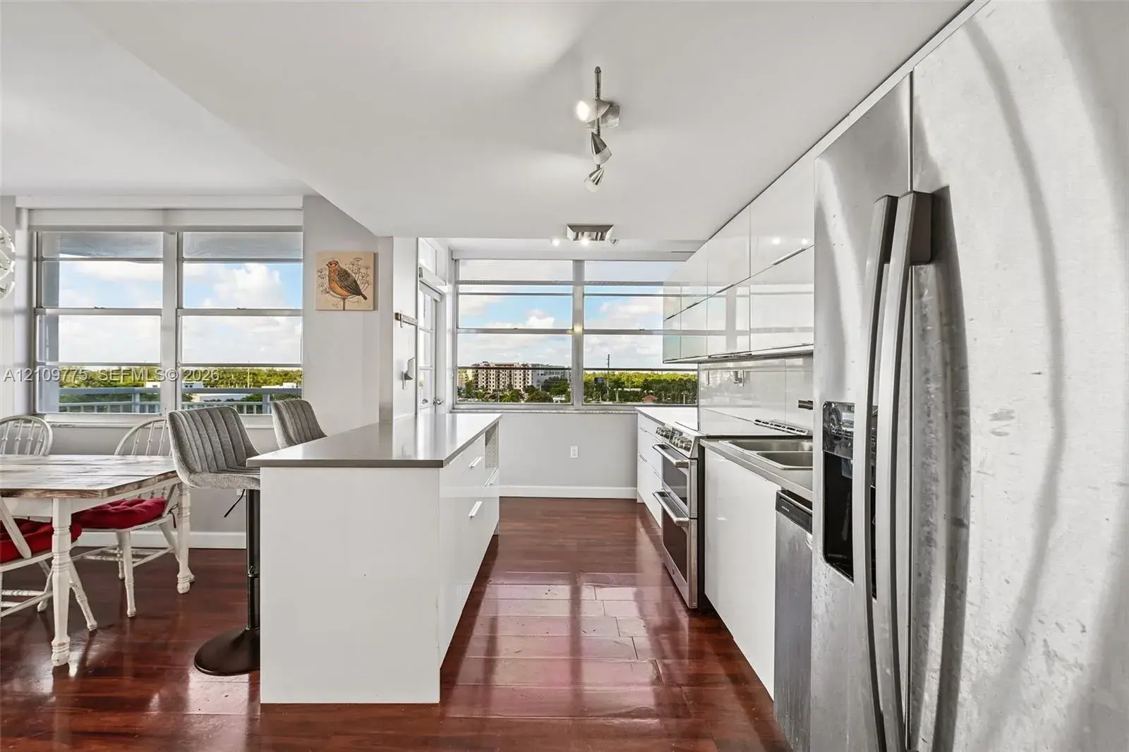 2 bedroom 2 bath Residential for sale at 18011 Biscayne Blvd # 705, Aventura FL 33160