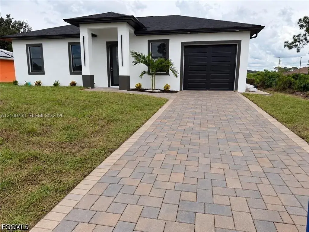 3 bedroom 3 bath Residential for sale at 2905 Curtis ave s, Lehigh Acres FL 33976