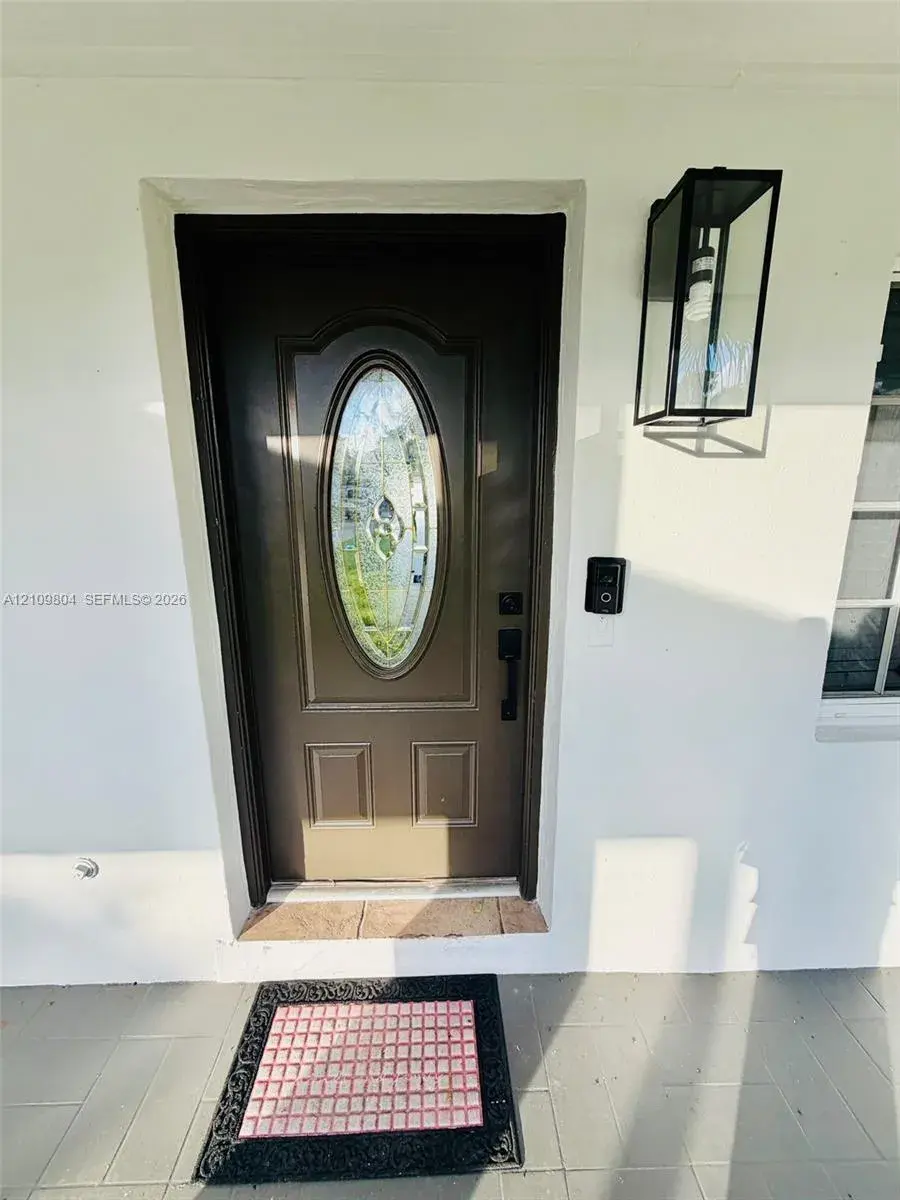 375 NW 153rd St, Miami FL 33169