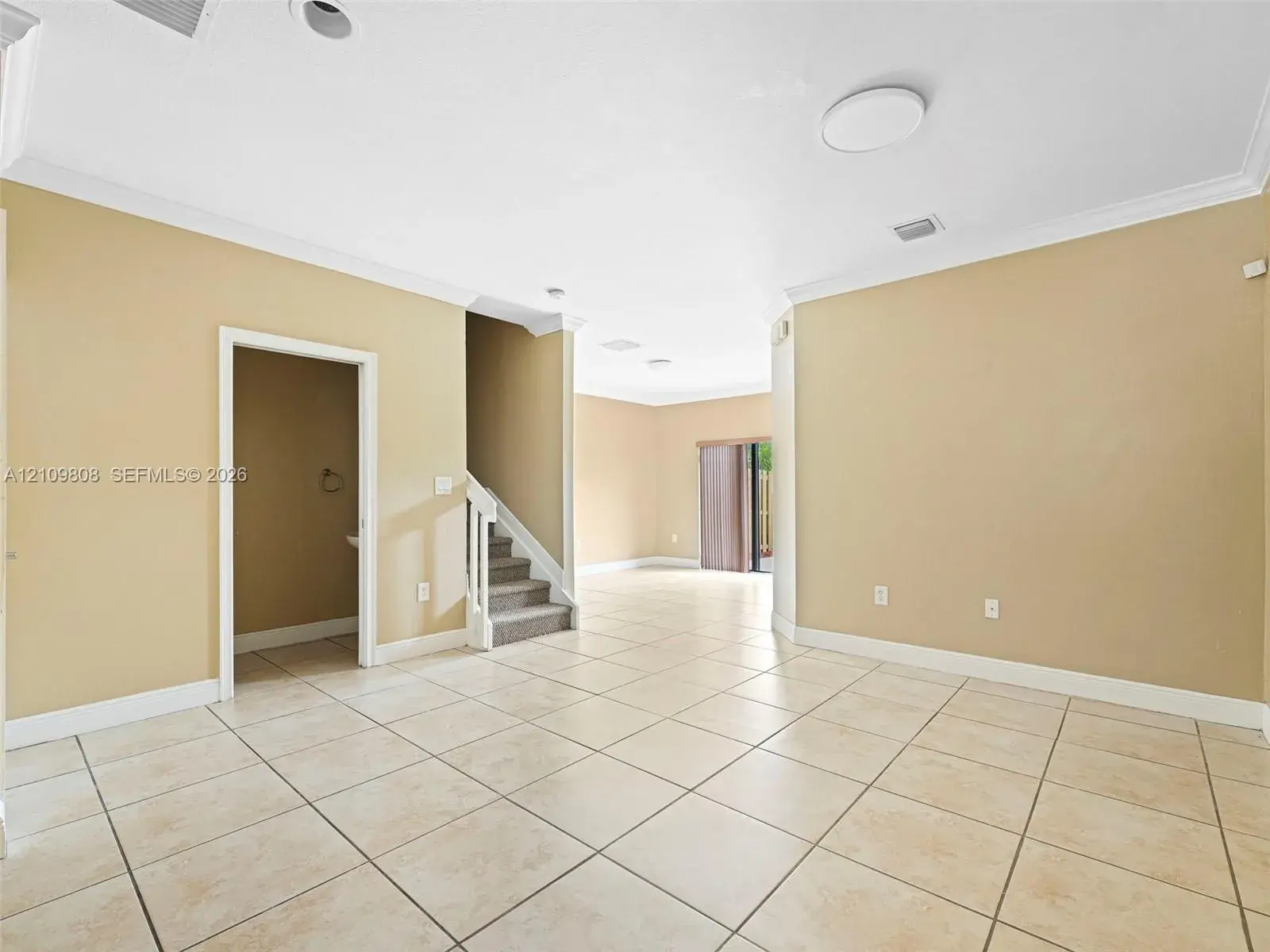 353 NE 37th Pl, Homestead FL 33033