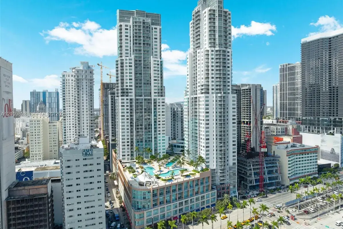 244 Biscayne Blvd # 3808, Miami FL 33132