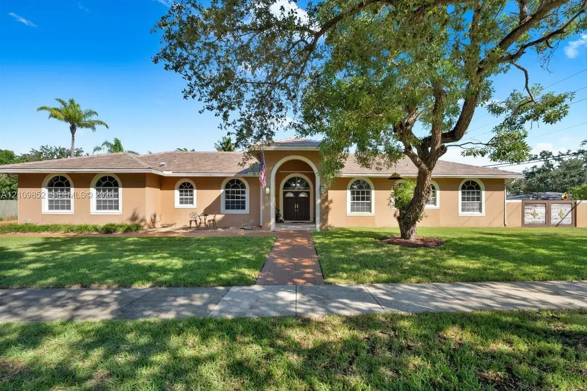7901 SW 97th St, Miami FL 33156