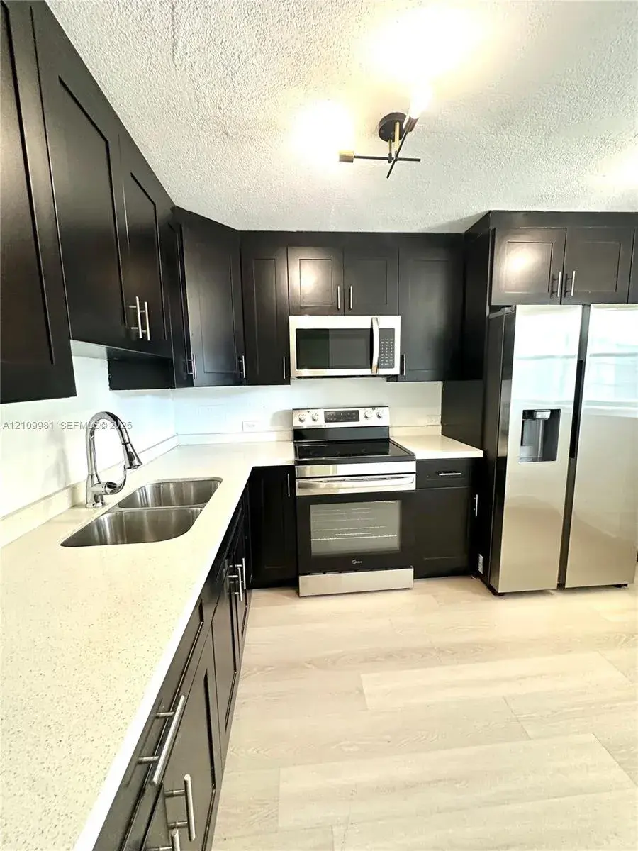 2 bedroom 2 bath Residential for sale at 445 NE 195th St # 326, Miami FL 33179