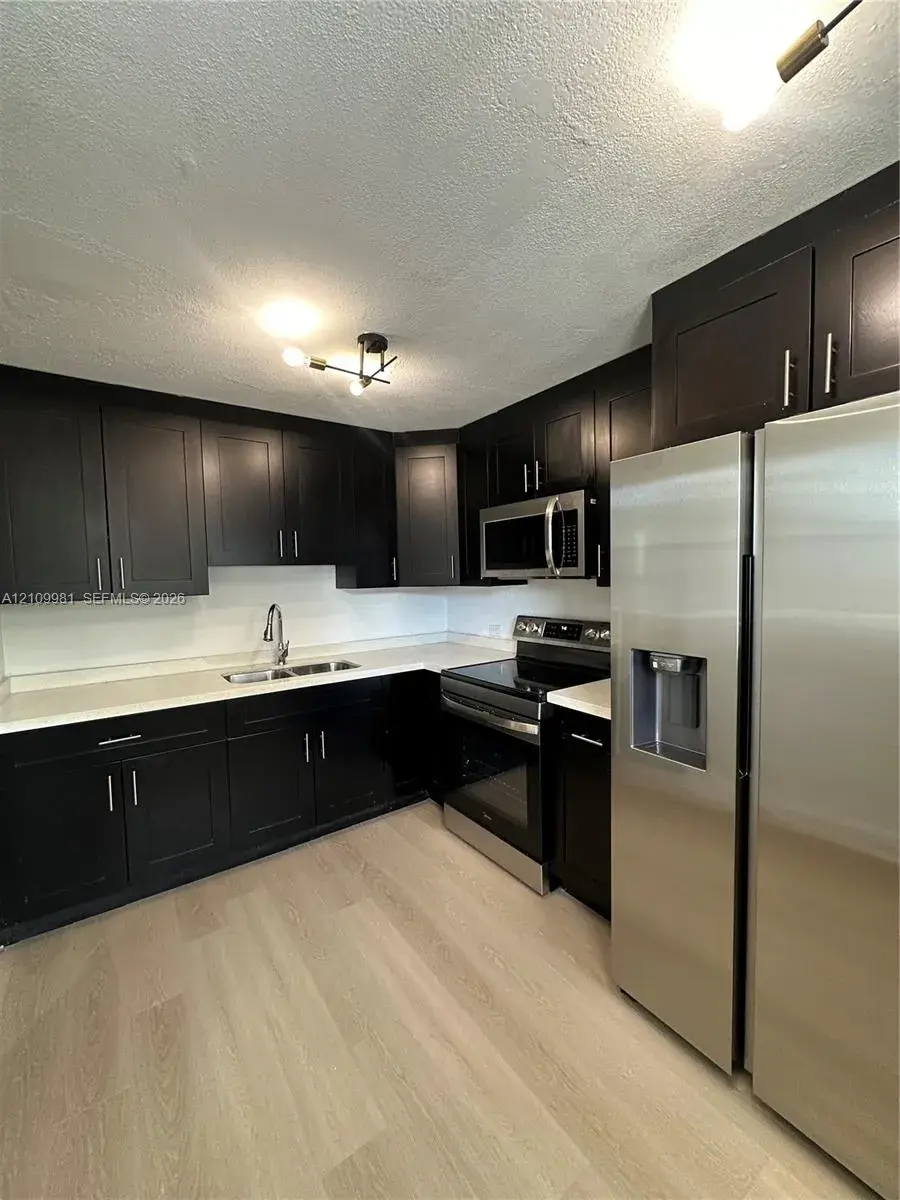 445 NE 195th St # 326, Miami FL 33179