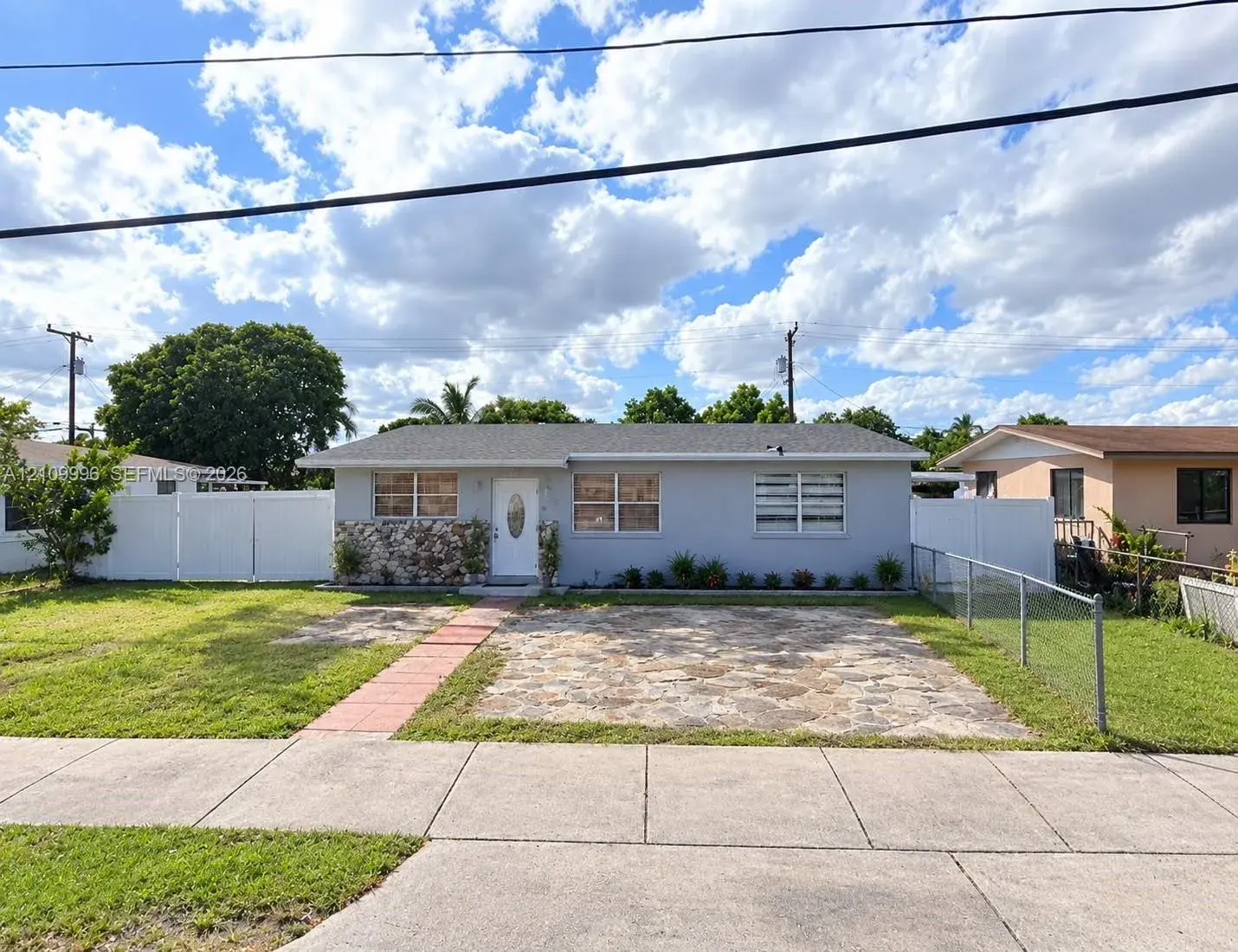 3 bedroom 2 bath Residential for sale at 5040 E 10th Ave, Hialeah FL 33013