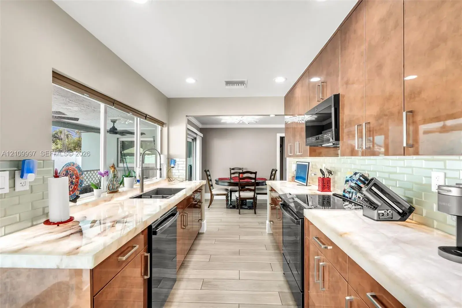 4410 NW 19th Way, Oakland Park FL 33309