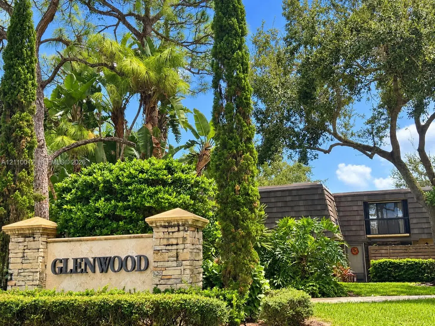 3 bedroom 2 bath Residential for sale at 1601 16th Ter, Palm Beach Gardens FL 33418